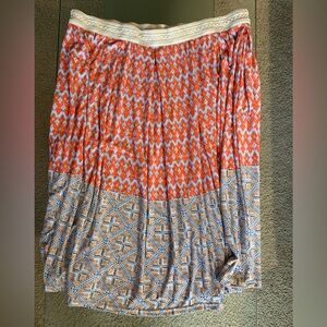 💜 Flowy Patterned Skirt